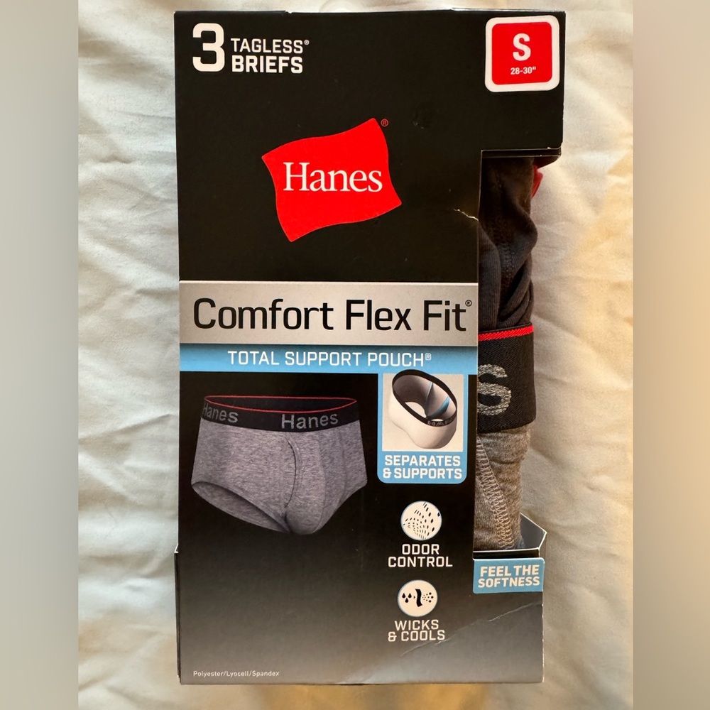 3 Pairs of Men’s Tagless Briefs (Small) - Hanes